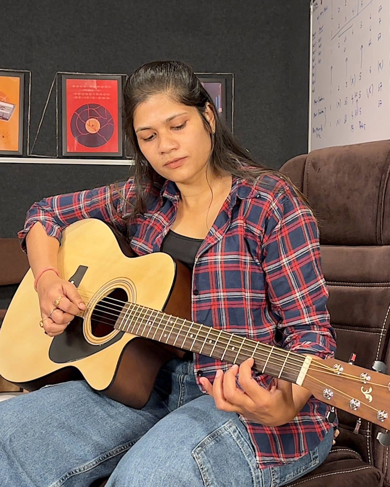 Guitar Classes in Nagpur and Raipur